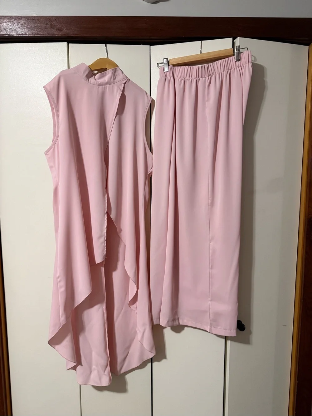 Women’s Pink Two-Piece Sleeveless Top & Wide-Leg Pants Set